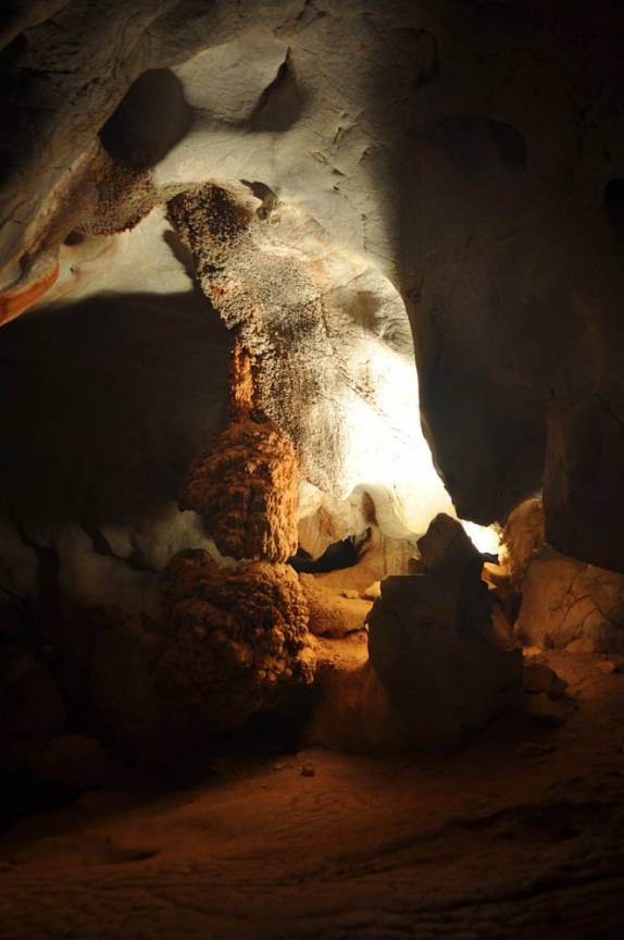 Formações de calcário na caverna do Parque Nacional de Ubajara - CE